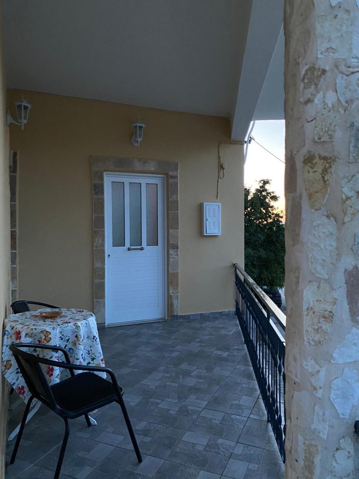 Marina'S House Villa Salamís Dış mekan fotoğraf